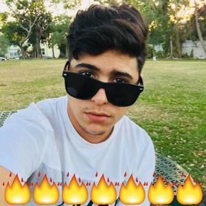 Meet your Posher, Eduardo